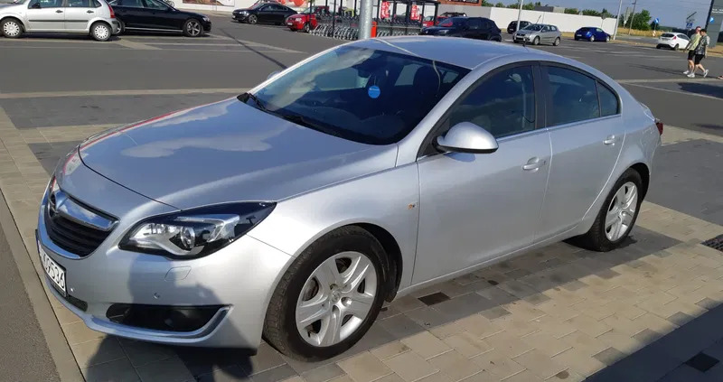 samochody osobowe Opel Insignia cena 43000 przebieg: 149600, rok produkcji 2016 z Knurów